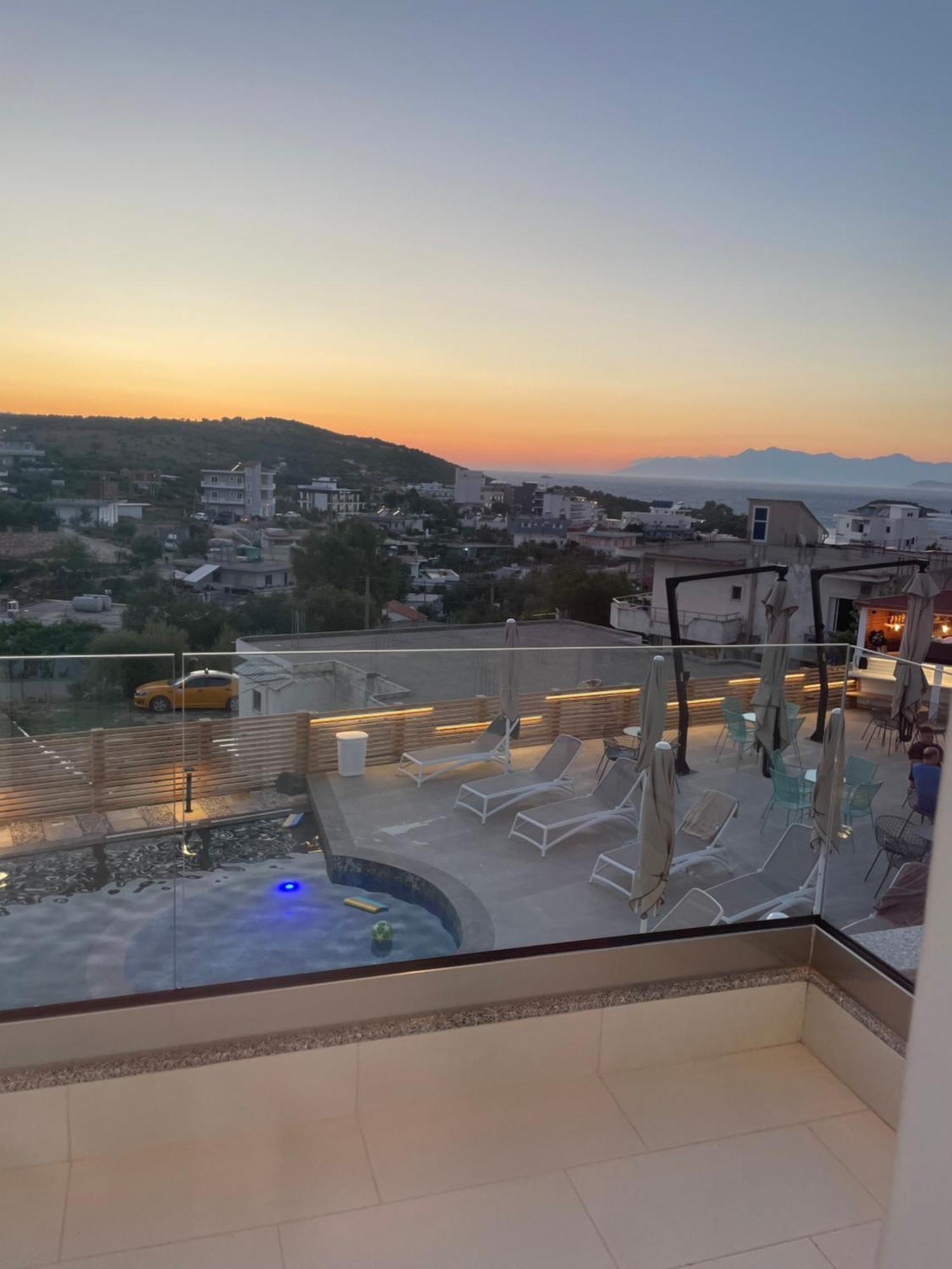 The View Hotel Ksamil Extérieur photo
