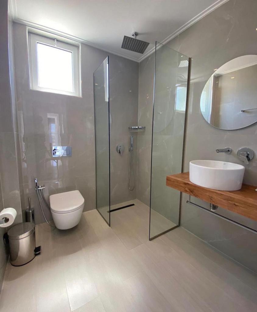 The View Hotel Ksamil Extérieur photo