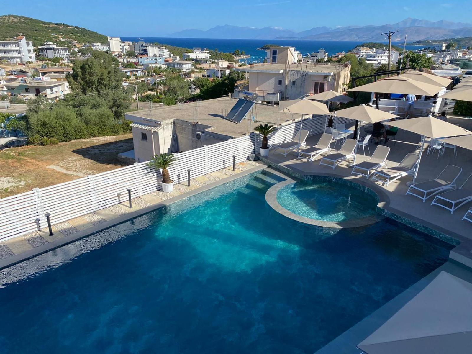The View Hotel Ksamil Extérieur photo
