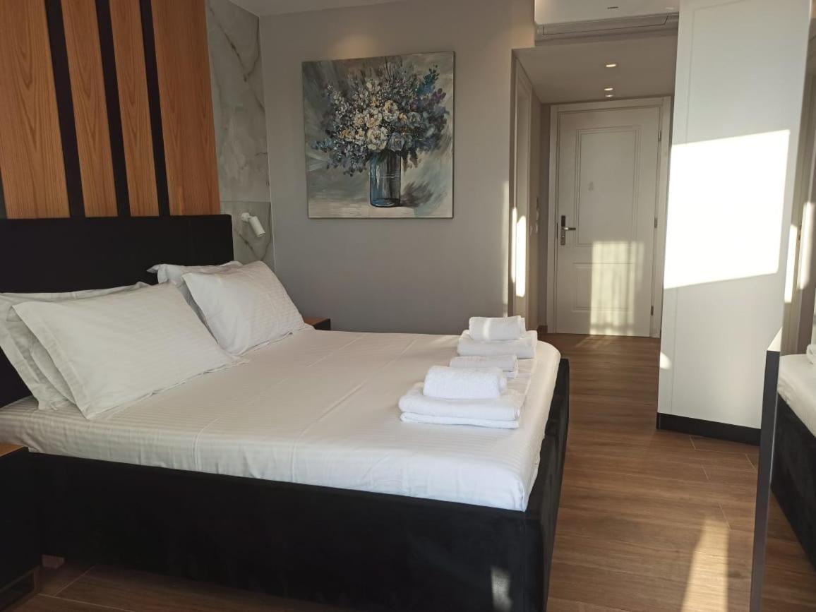 The View Hotel Ksamil Extérieur photo
